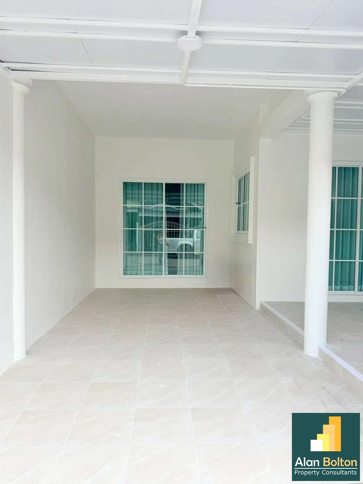 Newly Renovated House for Sale in East Pattaya photo 16