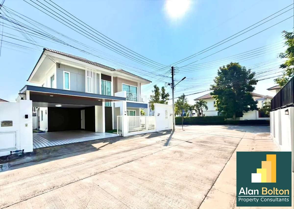 Corner unit house for sale