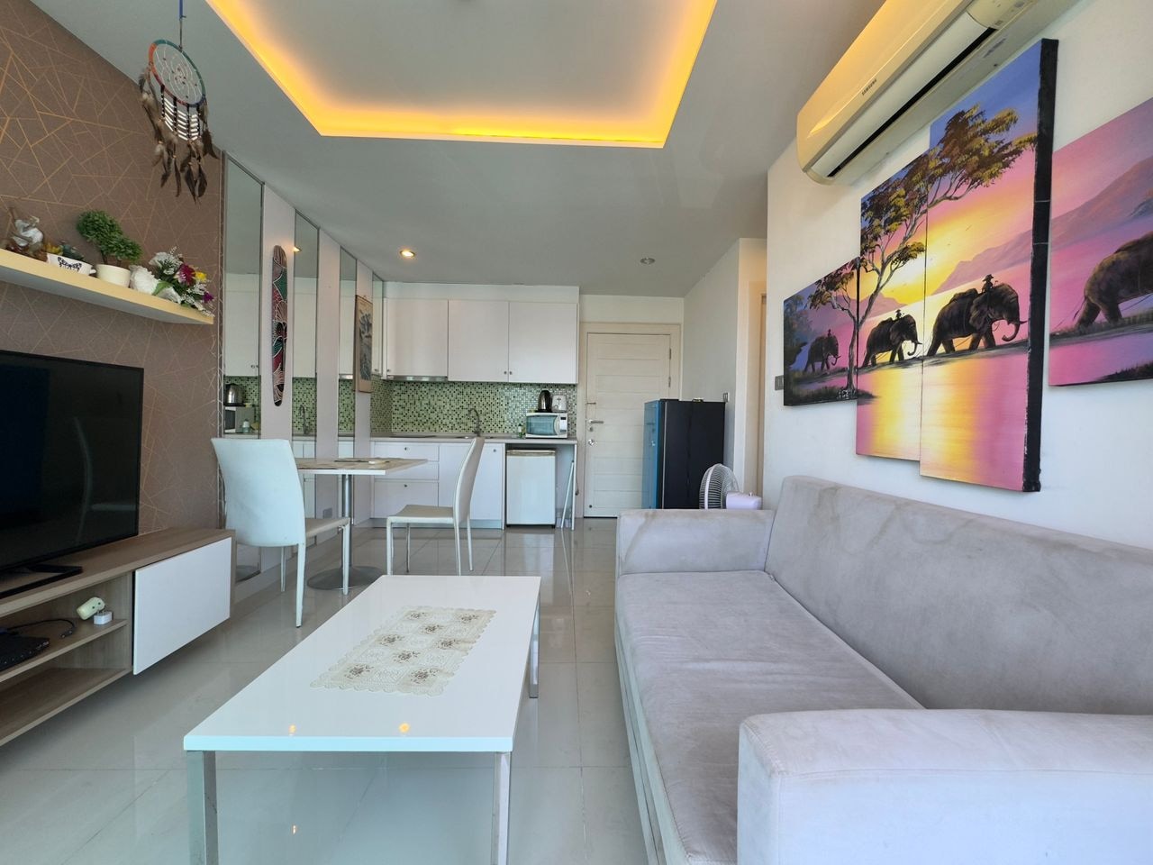 Corner unit house for sale photo 27