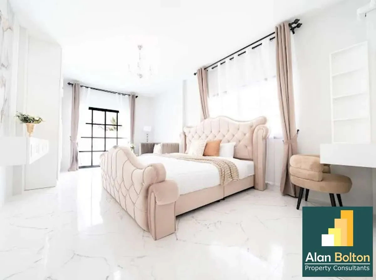 All New Fully Renovated 4 Bed 3 Bath Pool Villa In East Pattaya photo 9