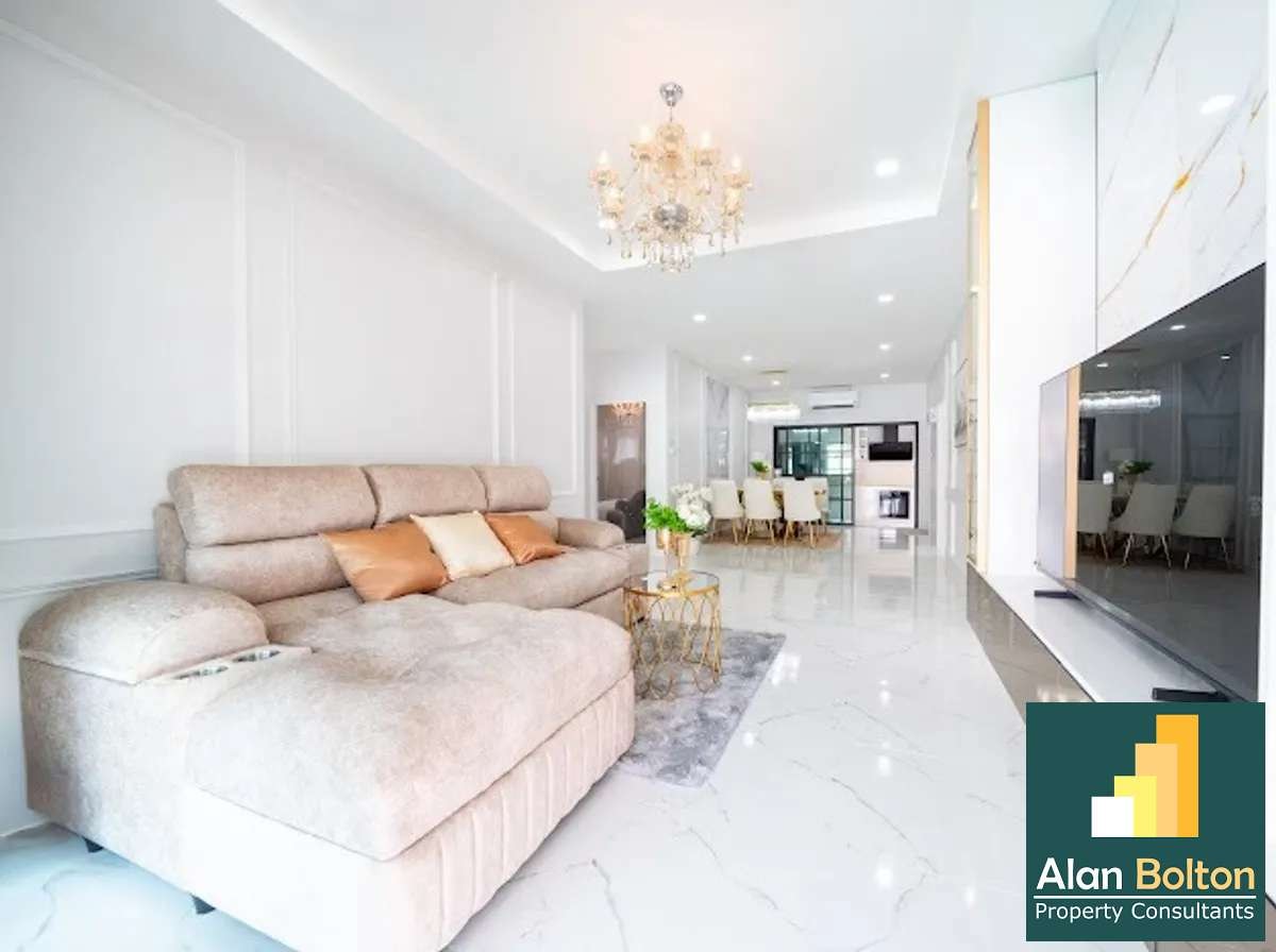 All New Fully Renovated 4 Bed 3 Bath Pool Villa In East Pattaya photo 12