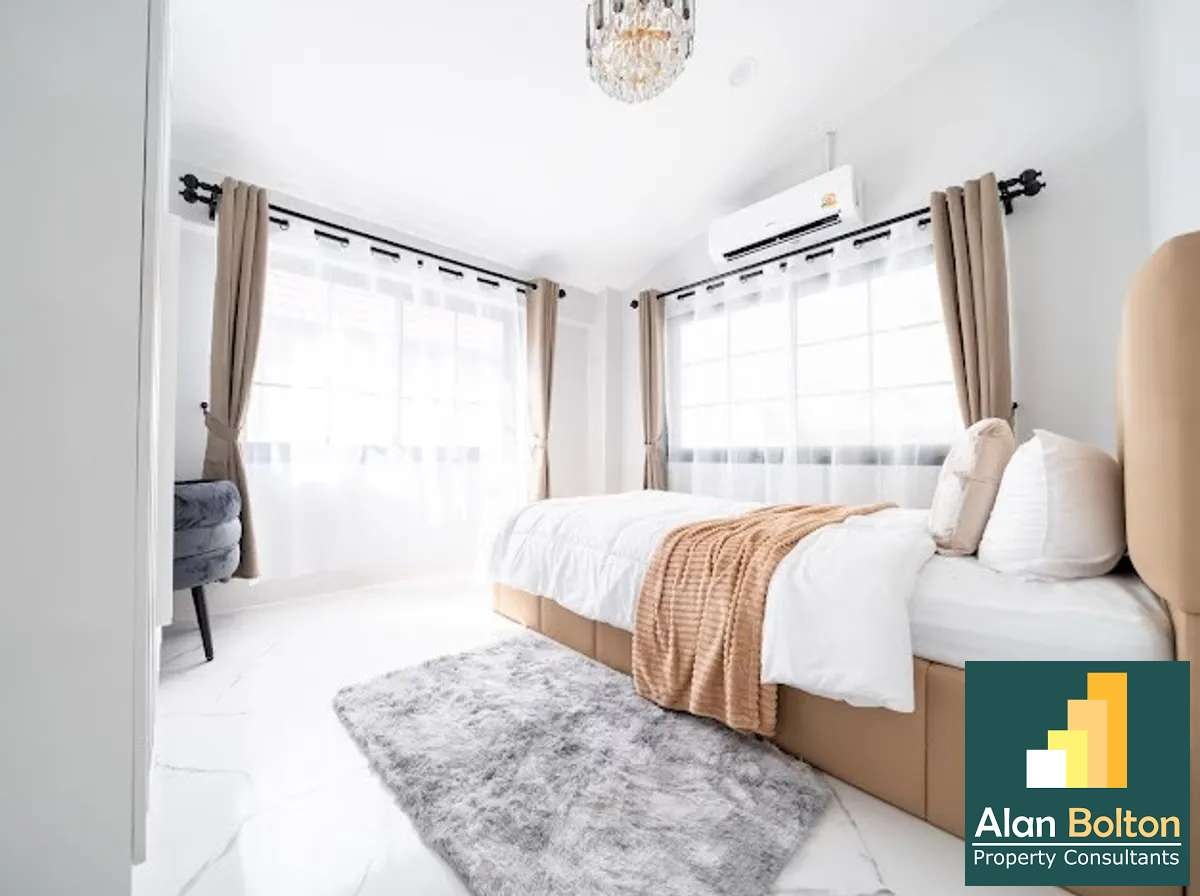 All New Fully Renovated 4 Bed 3 Bath Pool Villa In East Pattaya photo 8