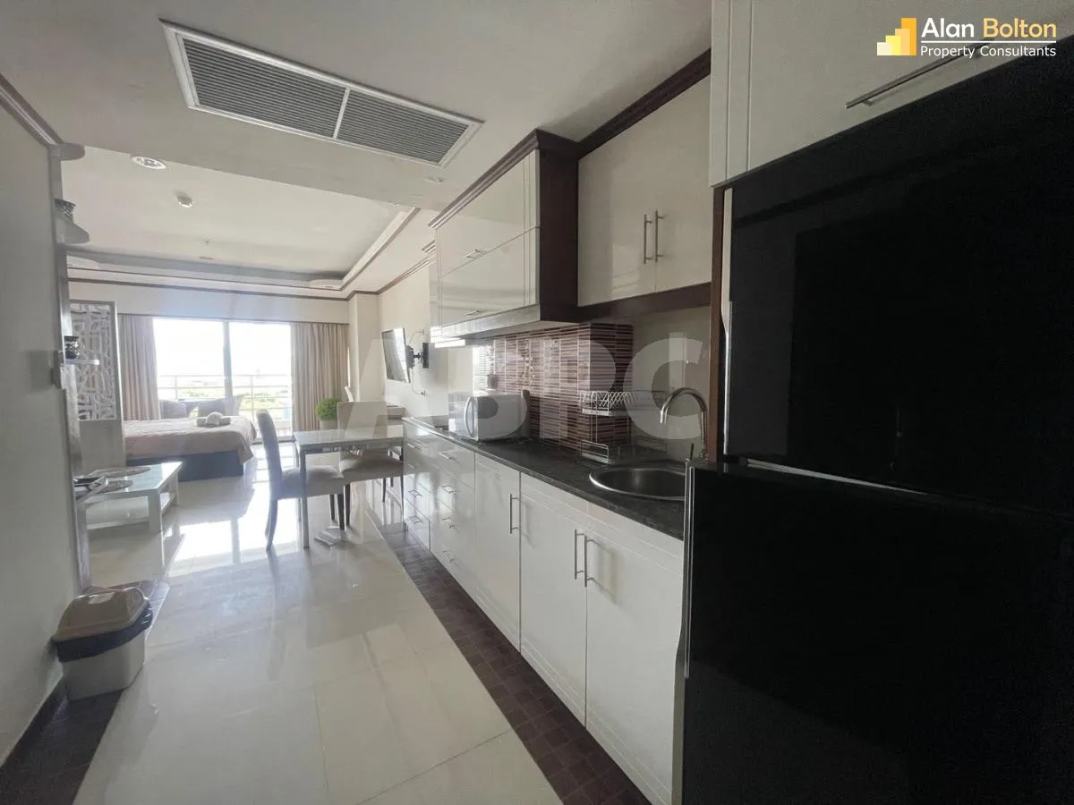 Studio Bed 1 Bath in Jomtien - View Talay 8 photo 3