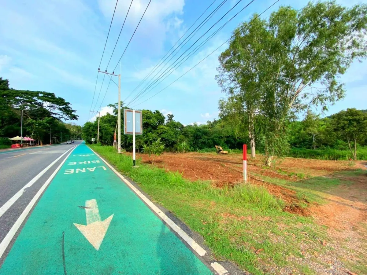 Land At Silverlake on The Main Road photo 16