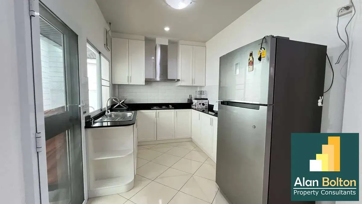 3 Bedrooms 2 Bathrooms in East Pattaya photo 16