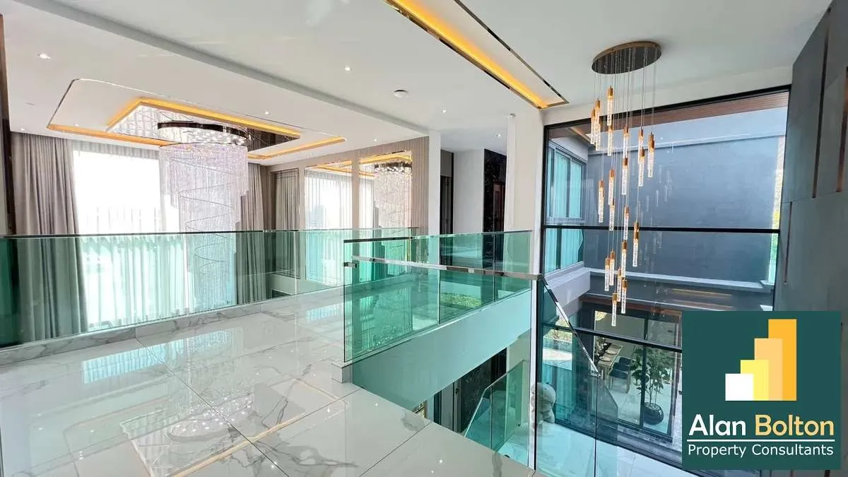 Modern Luxury Pool Villa 5 Bedrooms 7 Bathrooms in East Pattaya photo 13