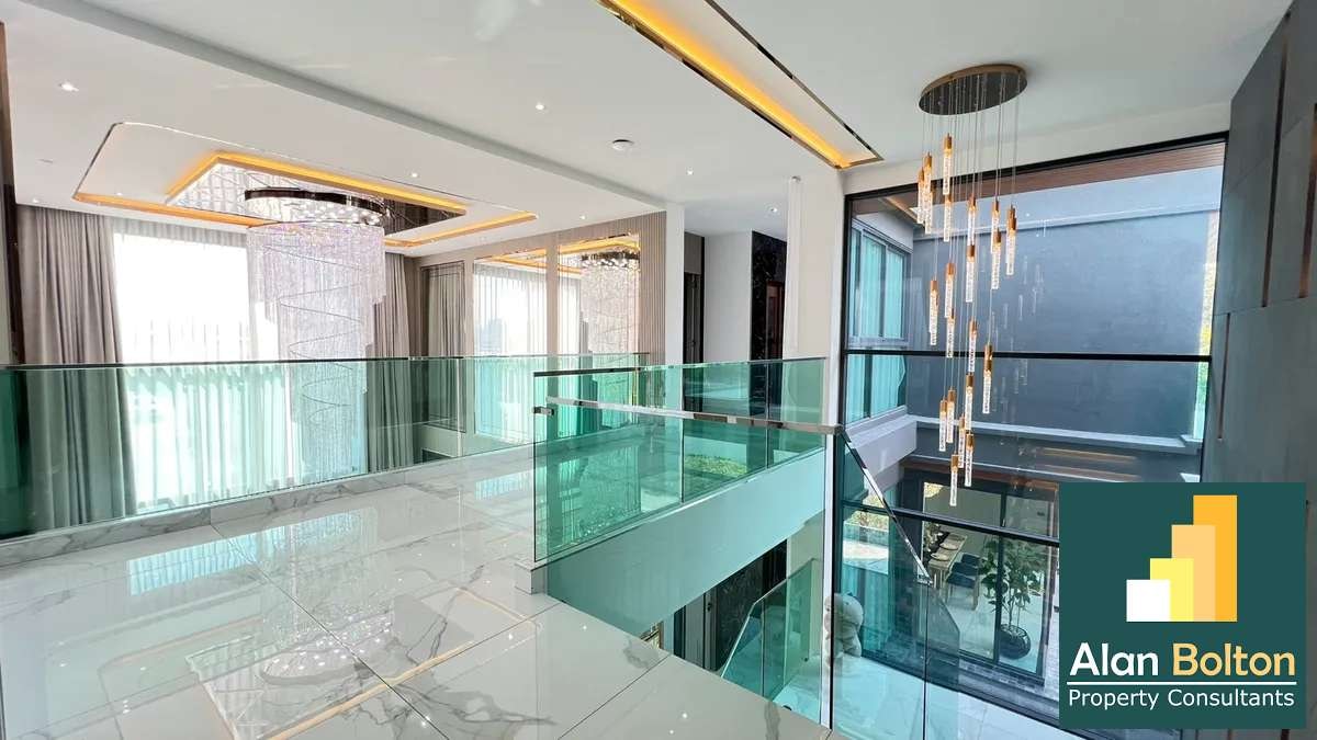 Modern Luxury Pool Villa 5 Bedrooms 7 Bathrooms in East Pattaya photo 14