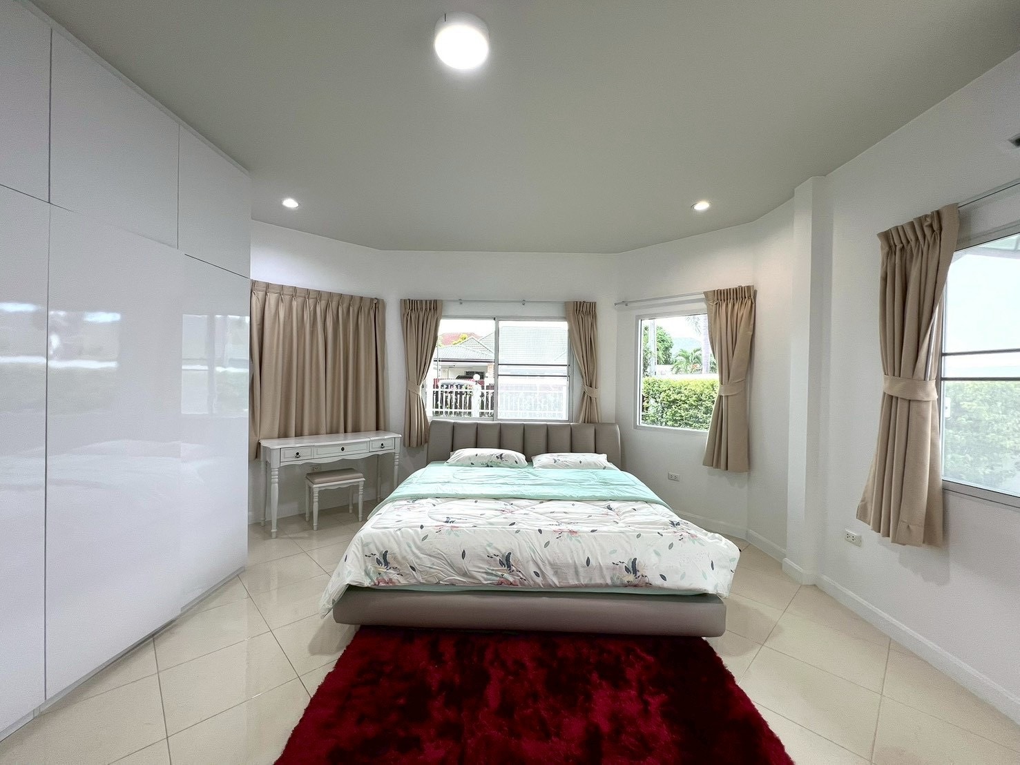 Modern Luxury Pool Villa 5 Bedrooms 7 Bathrooms in East Pattaya photo 40
