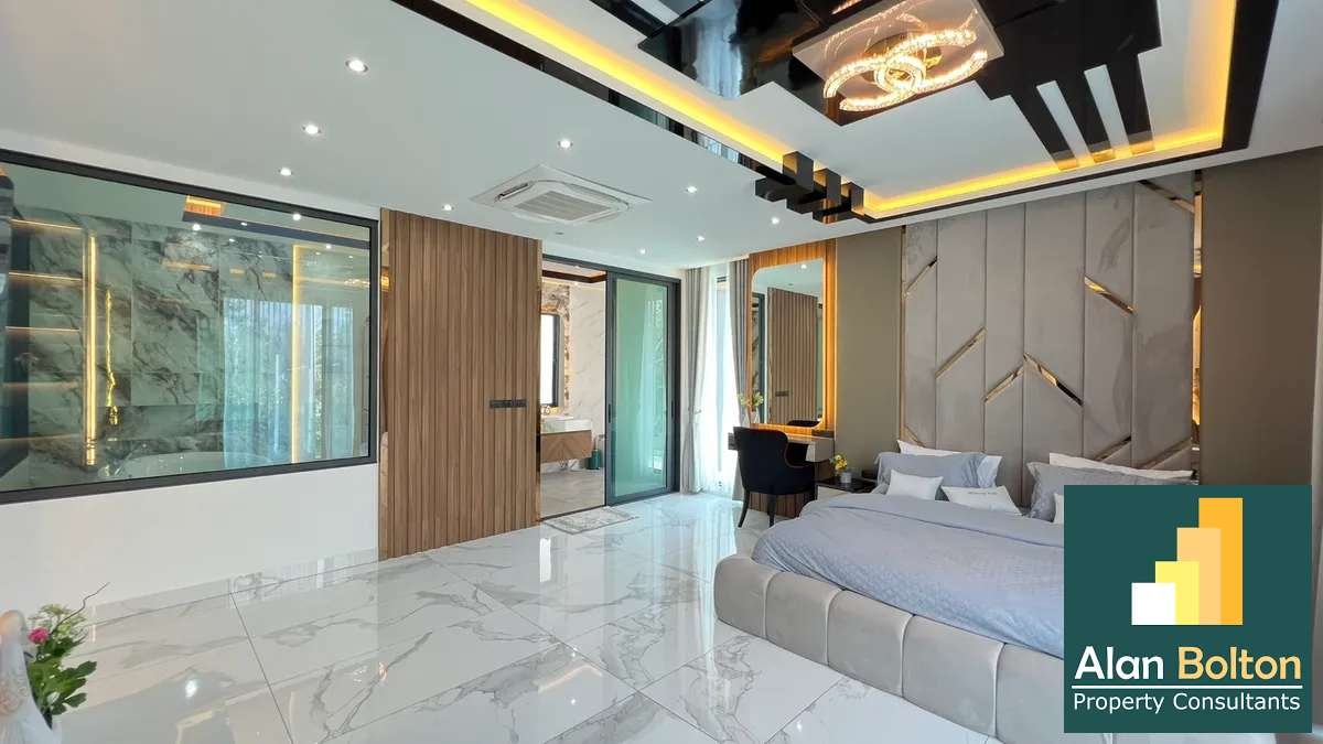 Modern Luxury Pool Villa 5 Bedrooms 7 Bathrooms in East Pattaya photo 18