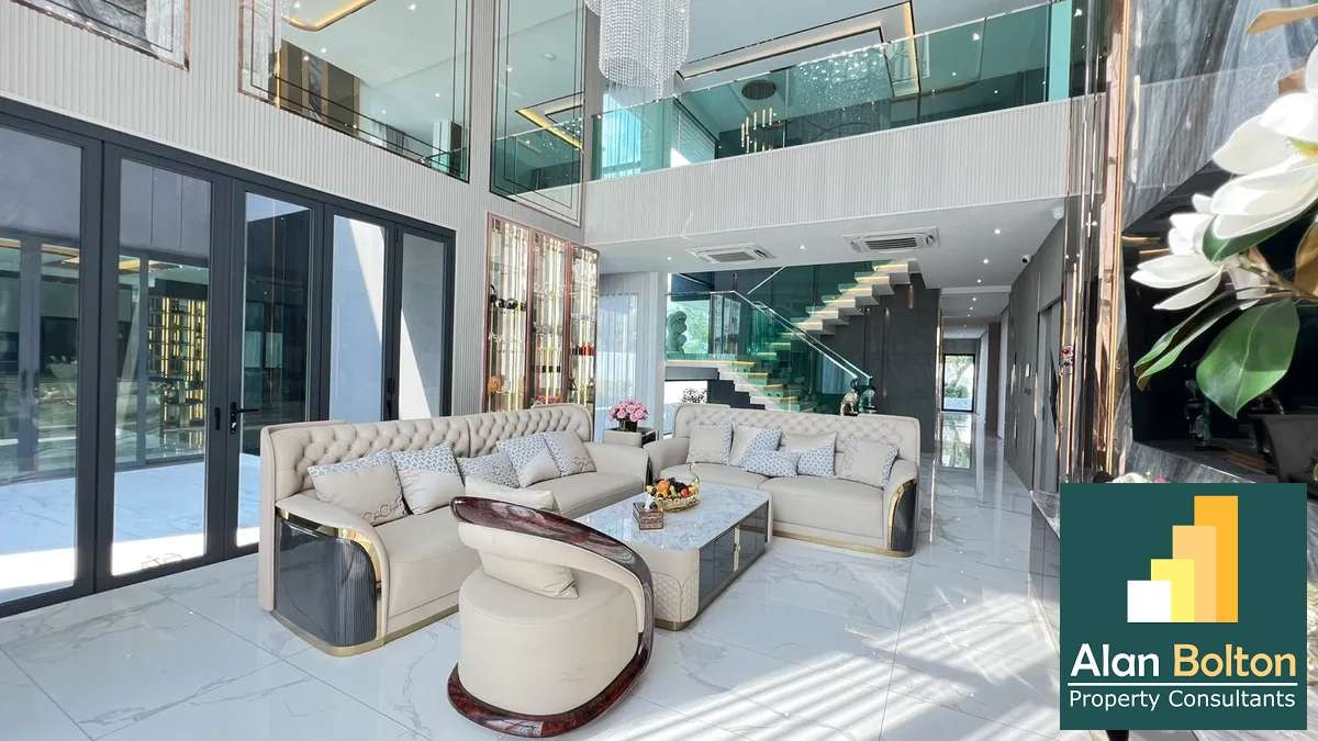 Modern Luxury Pool Villa 5 Bedrooms 7 Bathrooms in East Pattaya photo 7