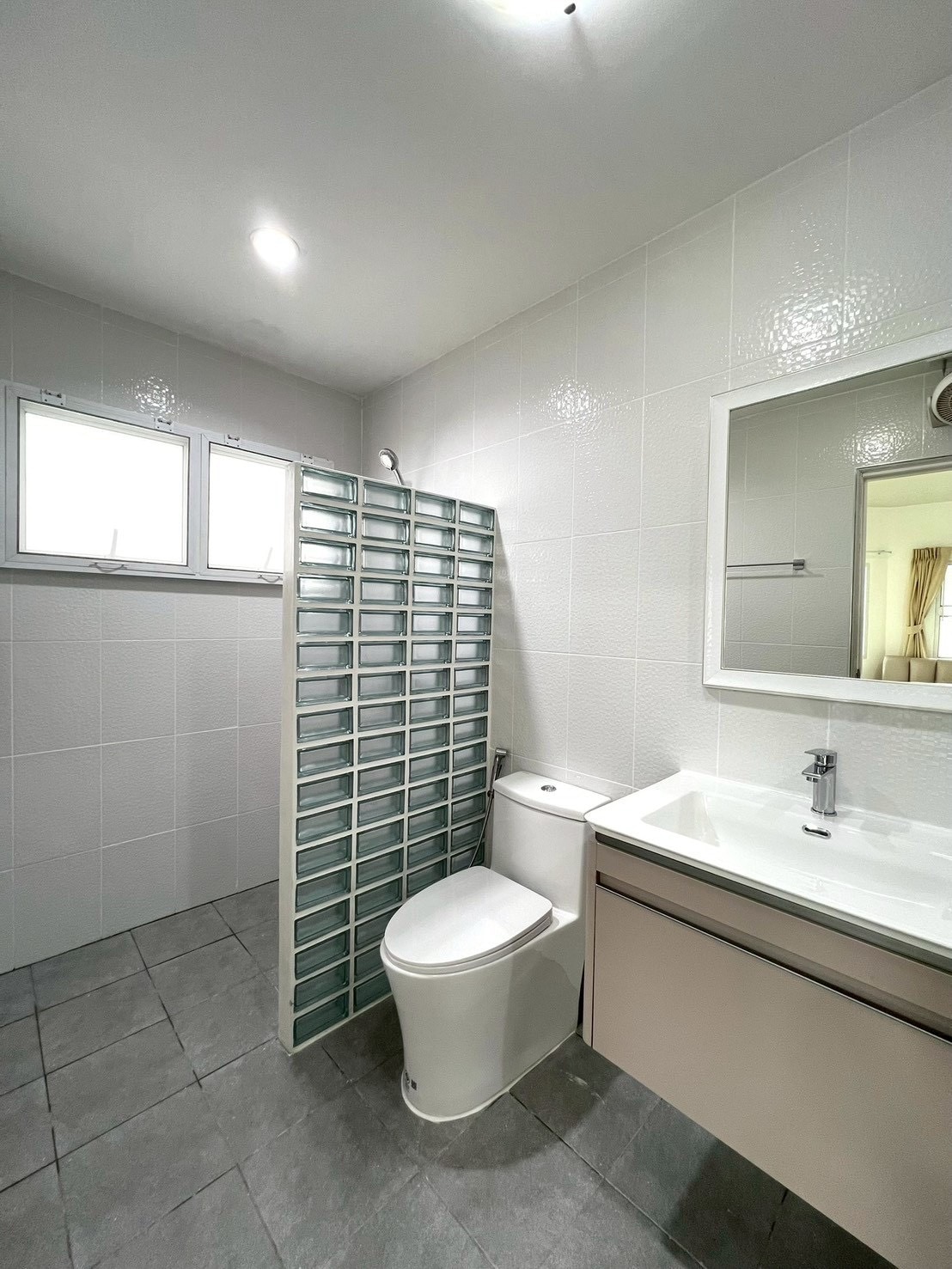 Modern Luxury Pool Villa 5 Bedrooms 7 Bathrooms in East Pattaya photo 43