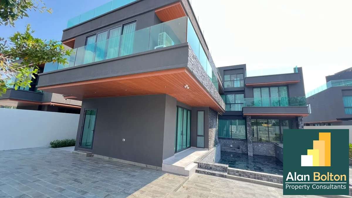 Modern Luxury Pool Villa 5 Bedrooms 7 Bathrooms in East Pattaya photo 5