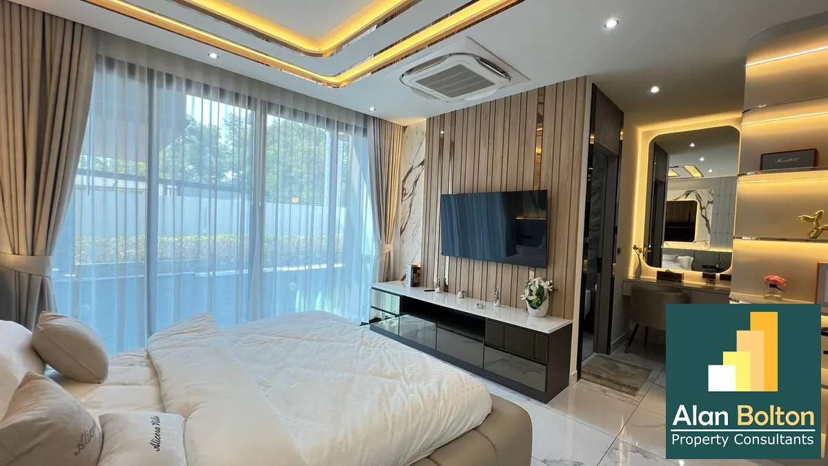 Modern Luxury Pool Villa 5 Bedrooms 7 Bathrooms in East Pattaya photo 27