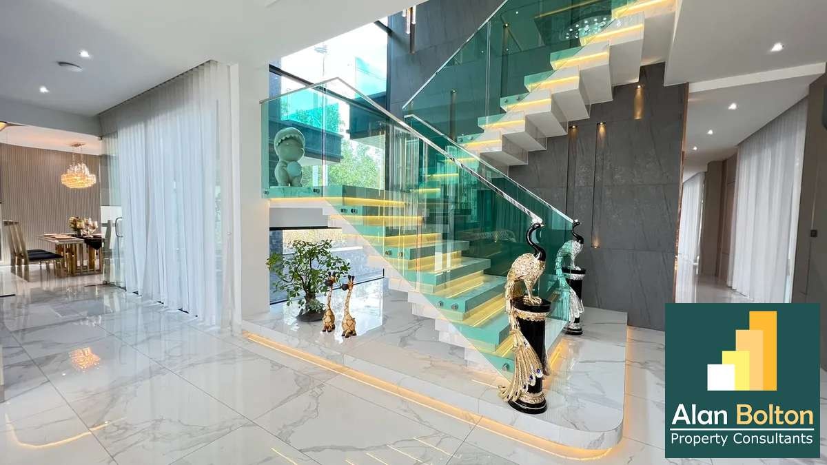 Modern Luxury Pool Villa 5 Bedrooms 7 Bathrooms in East Pattaya photo 13