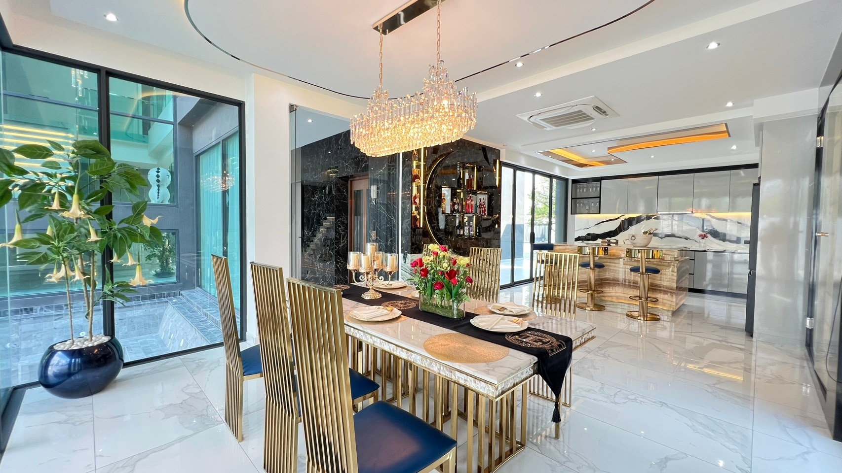Modern Luxury Pool Villa 5 Bedrooms 7 Bathrooms in East Pattaya photo 64