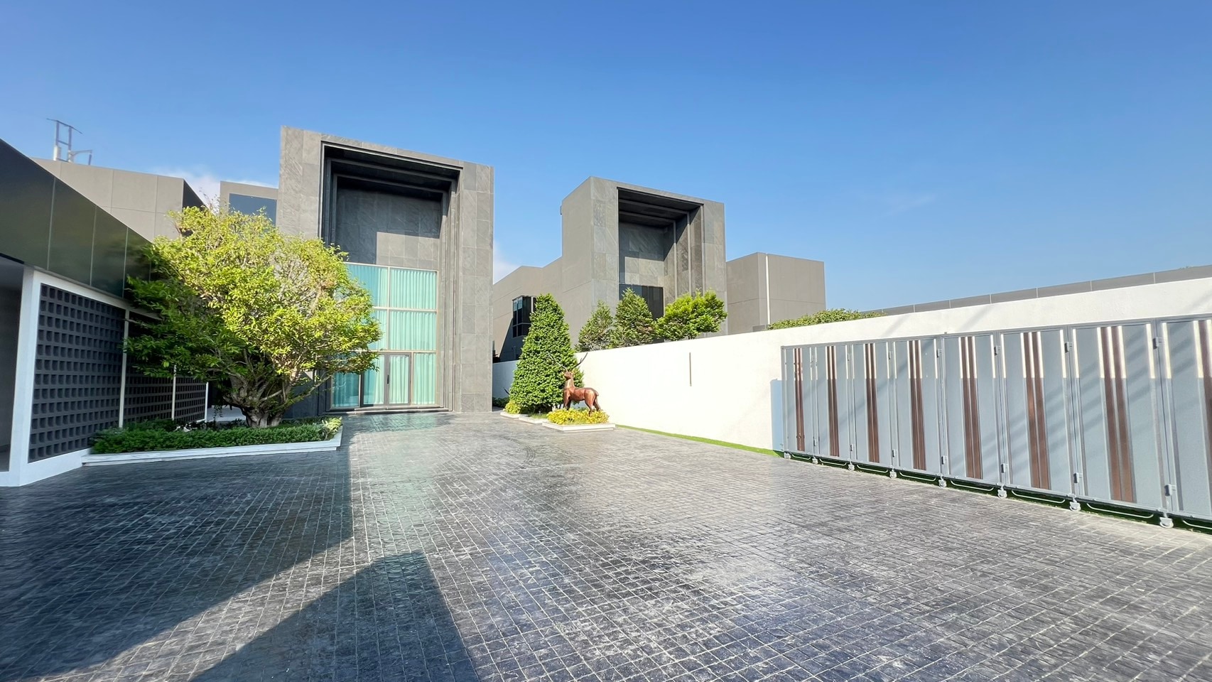 Modern Luxury Pool Villa 5 Bedrooms 7 Bathrooms in East Pattaya photo 55