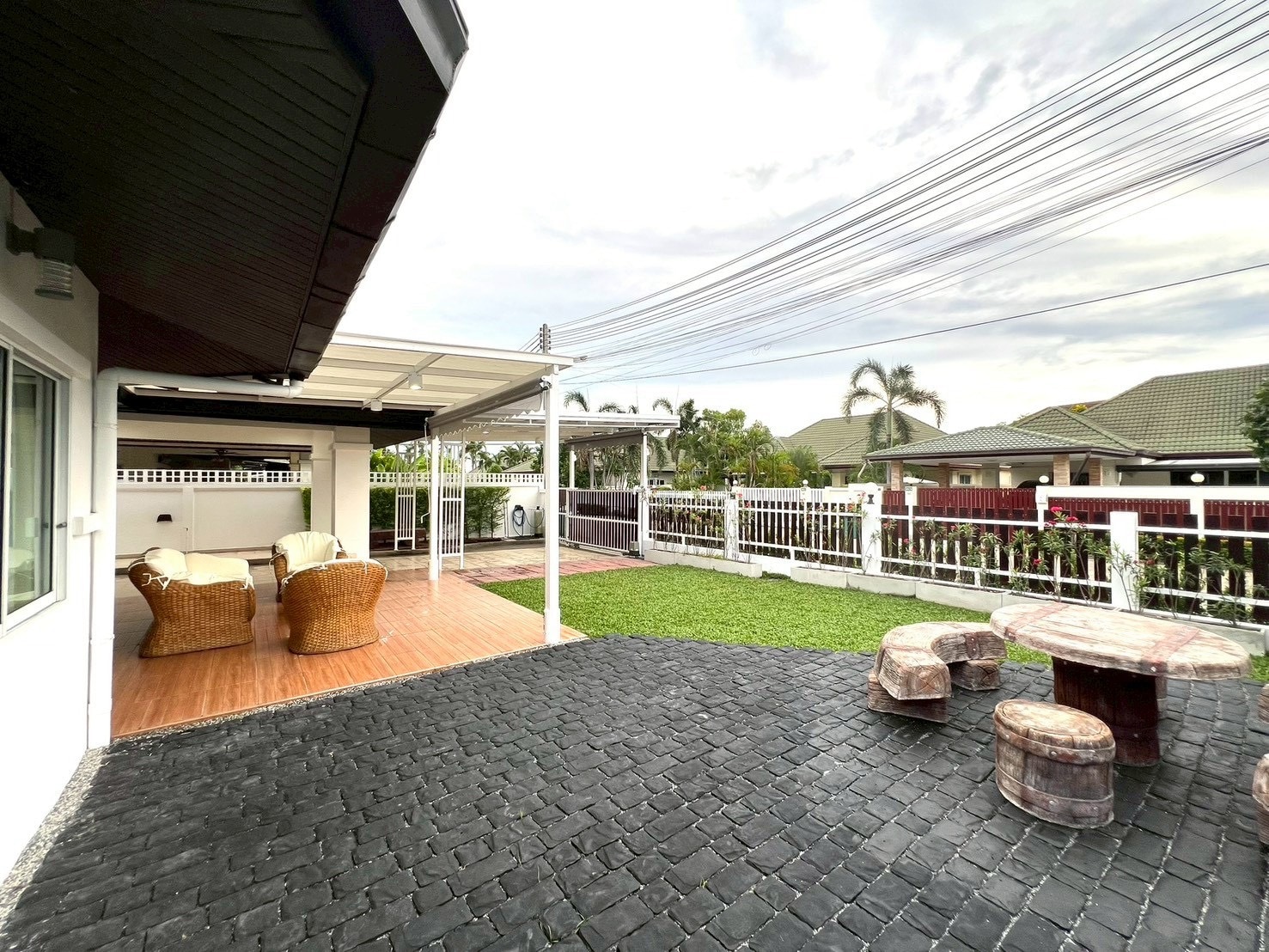 Modern Luxury Pool Villa 5 Bedrooms 7 Bathrooms in East Pattaya photo 37