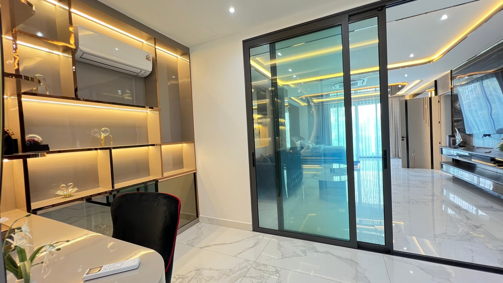 Modern Luxury Pool Villa 5 Bedrooms 7 Bathrooms in East Pattaya photo 72