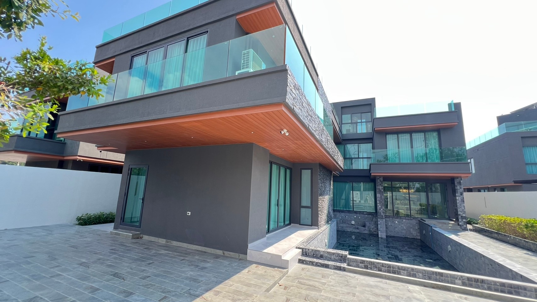 Modern Luxury Pool Villa 5 Bedrooms 7 Bathrooms in East Pattaya photo 57