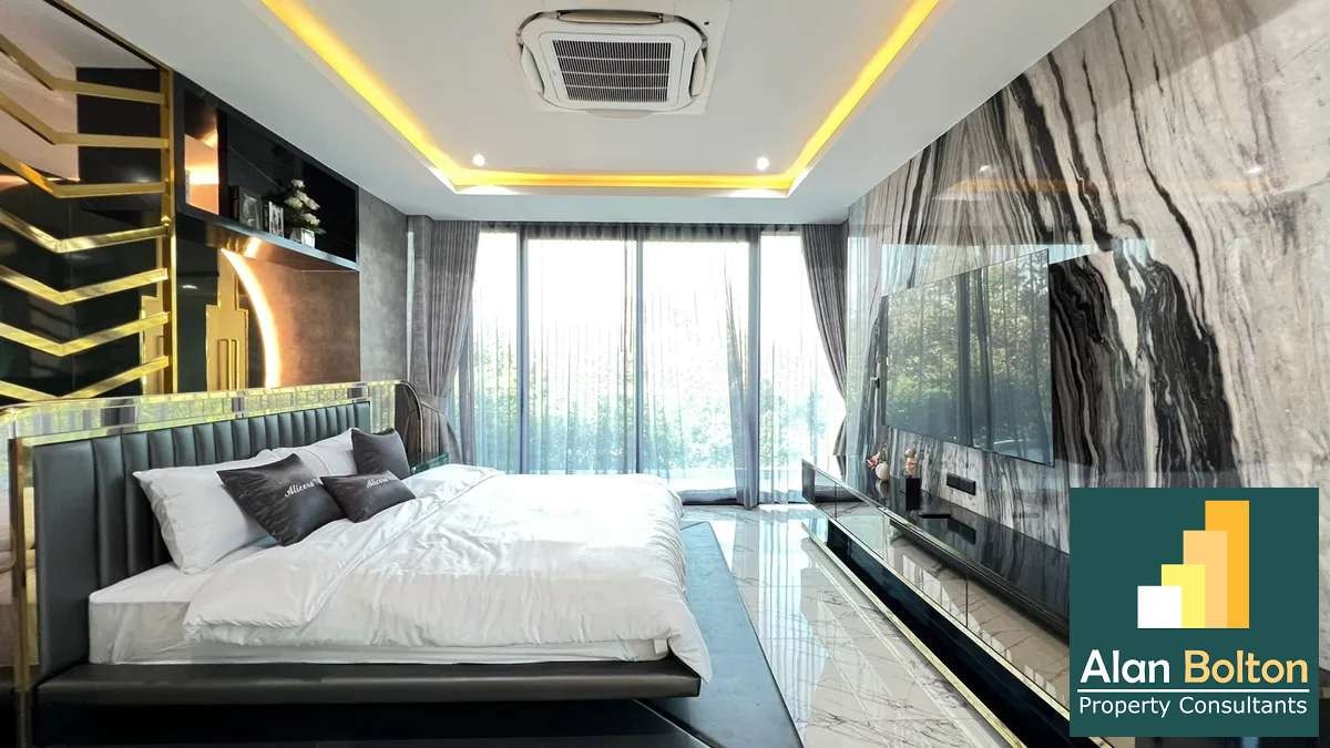 Modern Luxury Pool Villa 5 Bedrooms 7 Bathrooms in East Pattaya photo 25