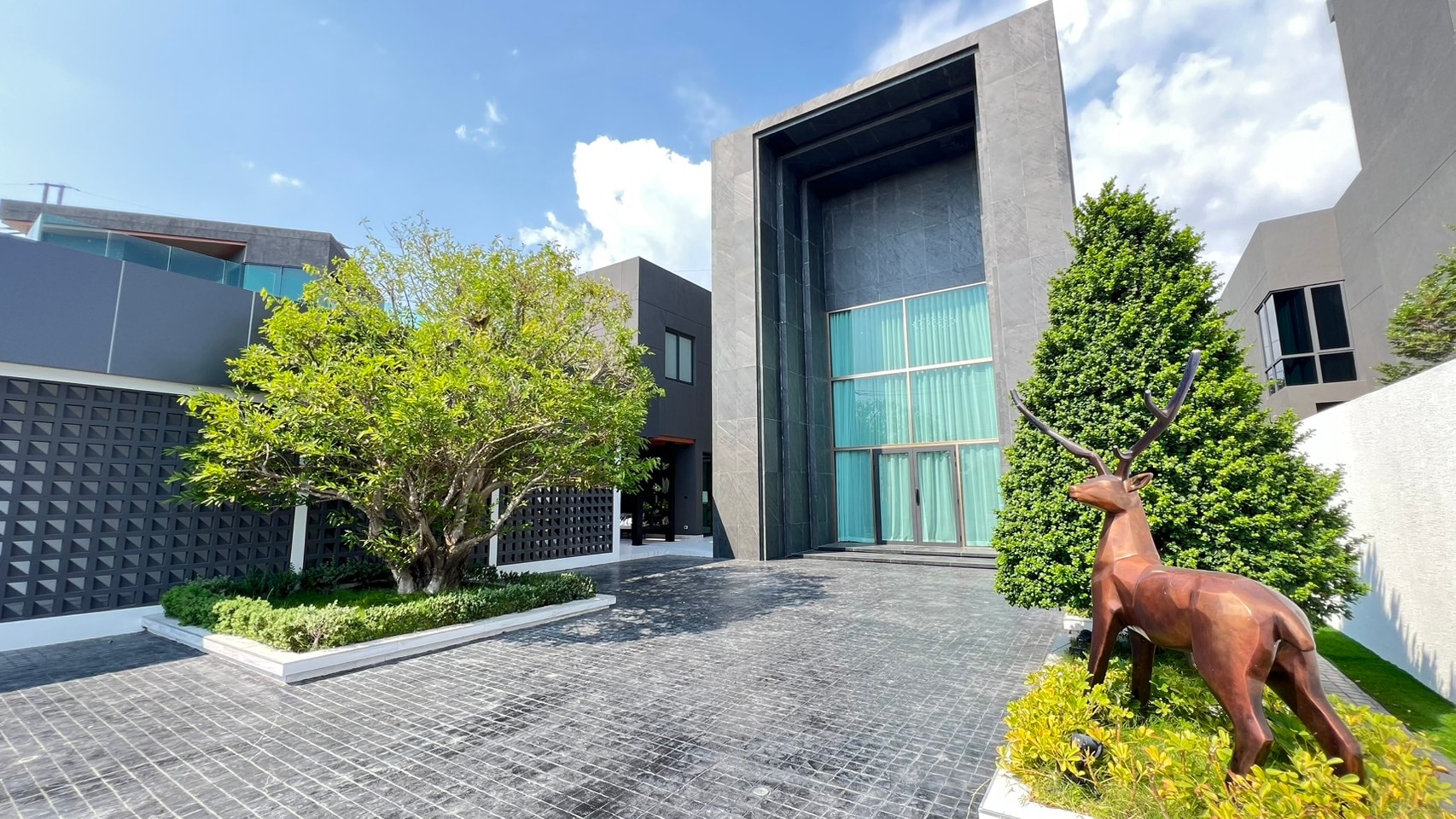 Modern Luxury Pool Villa 5 Bedrooms 7 Bathrooms in East Pattaya photo 56