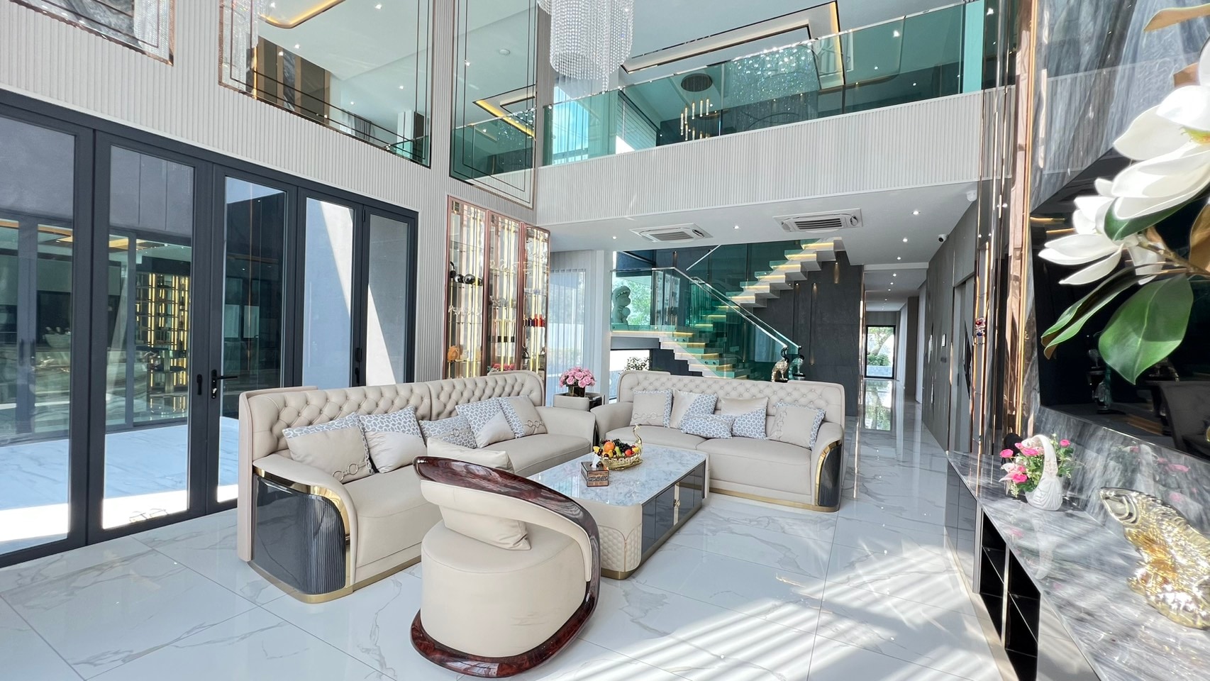 Modern Luxury Pool Villa 5 Bedrooms 7 Bathrooms in East Pattaya photo 60