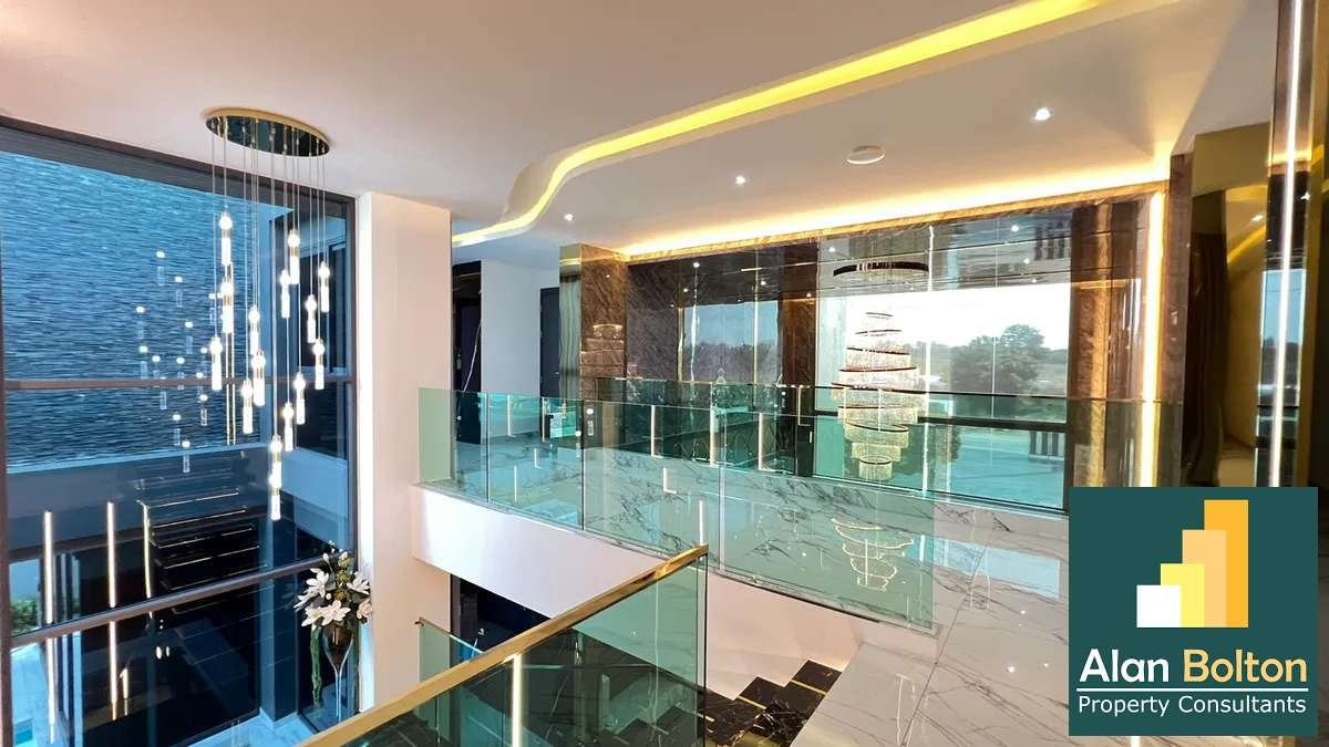 Modern Luxury Pool Villa 5 Bedrooms 7 Bathrooms in East Pattaya photo 26