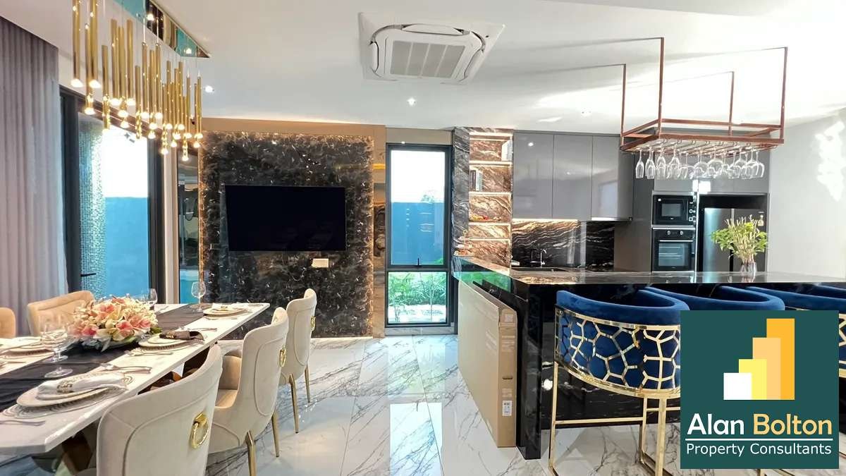Modern Luxury Pool Villa 5 Bedrooms 7 Bathrooms in East Pattaya photo 22