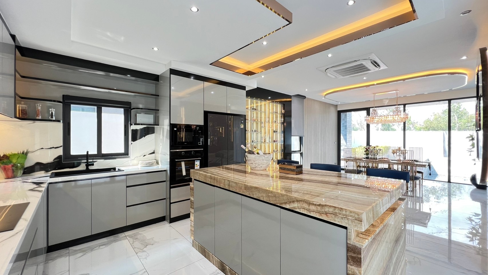 Modern Luxury Pool Villa 5 Bedrooms 7 Bathrooms in East Pattaya photo 66