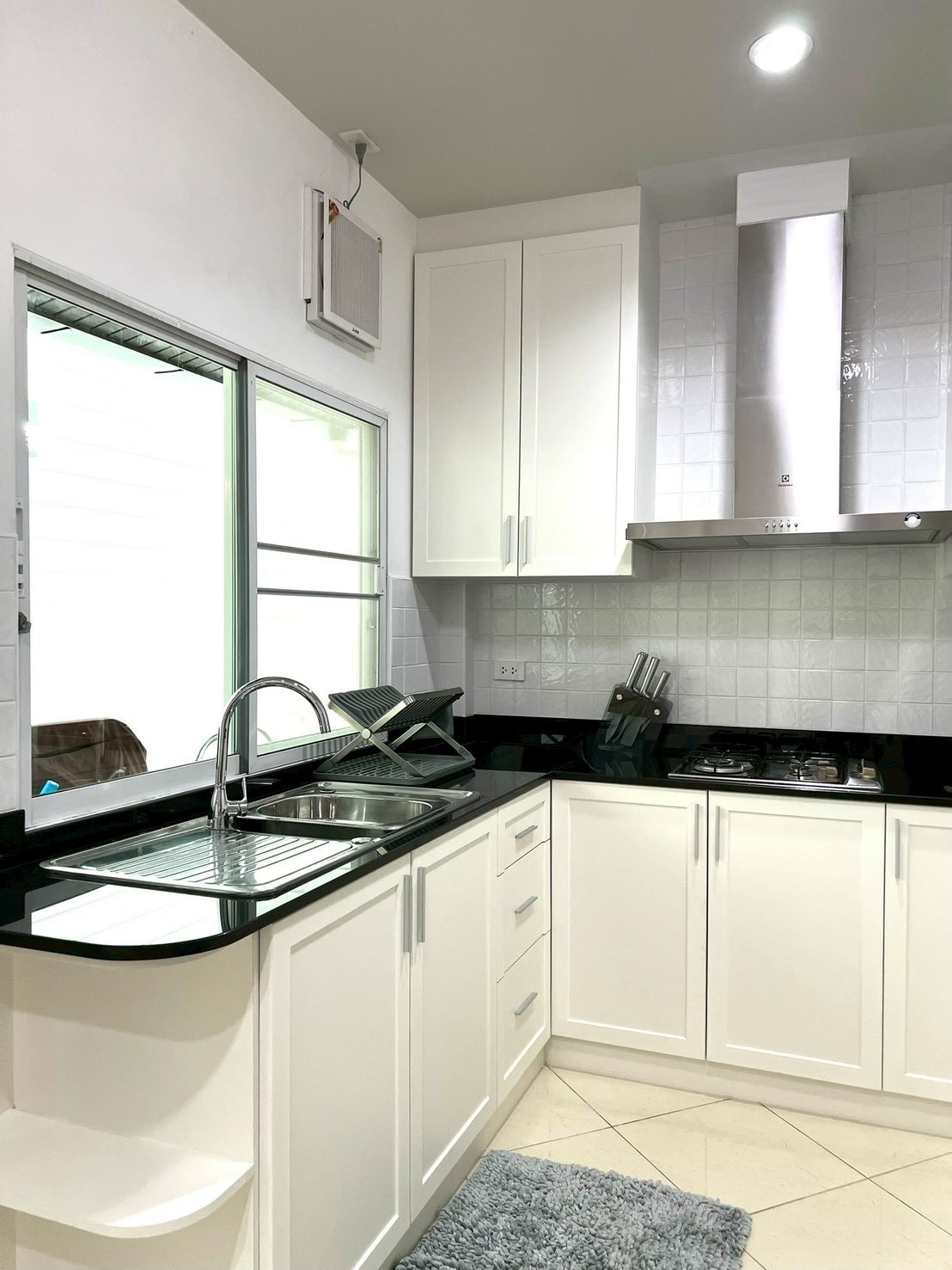 Modern Luxury Pool Villa 5 Bedrooms 7 Bathrooms in East Pattaya photo 46