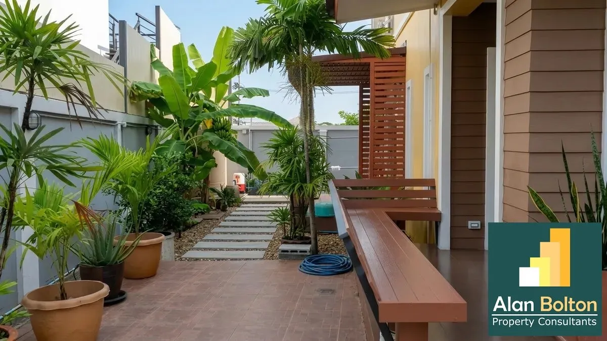 4 Bedroom House For Sale In East Pattaya photo 6