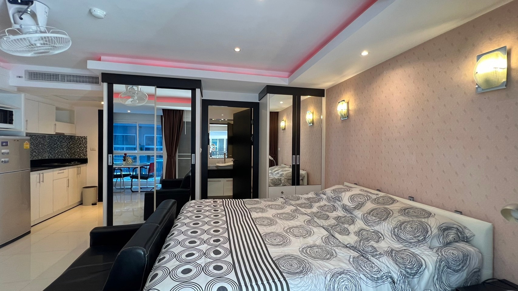 Newly renovated 2 Bedrooms 2 Bathrooms in Mapprachan photo 20