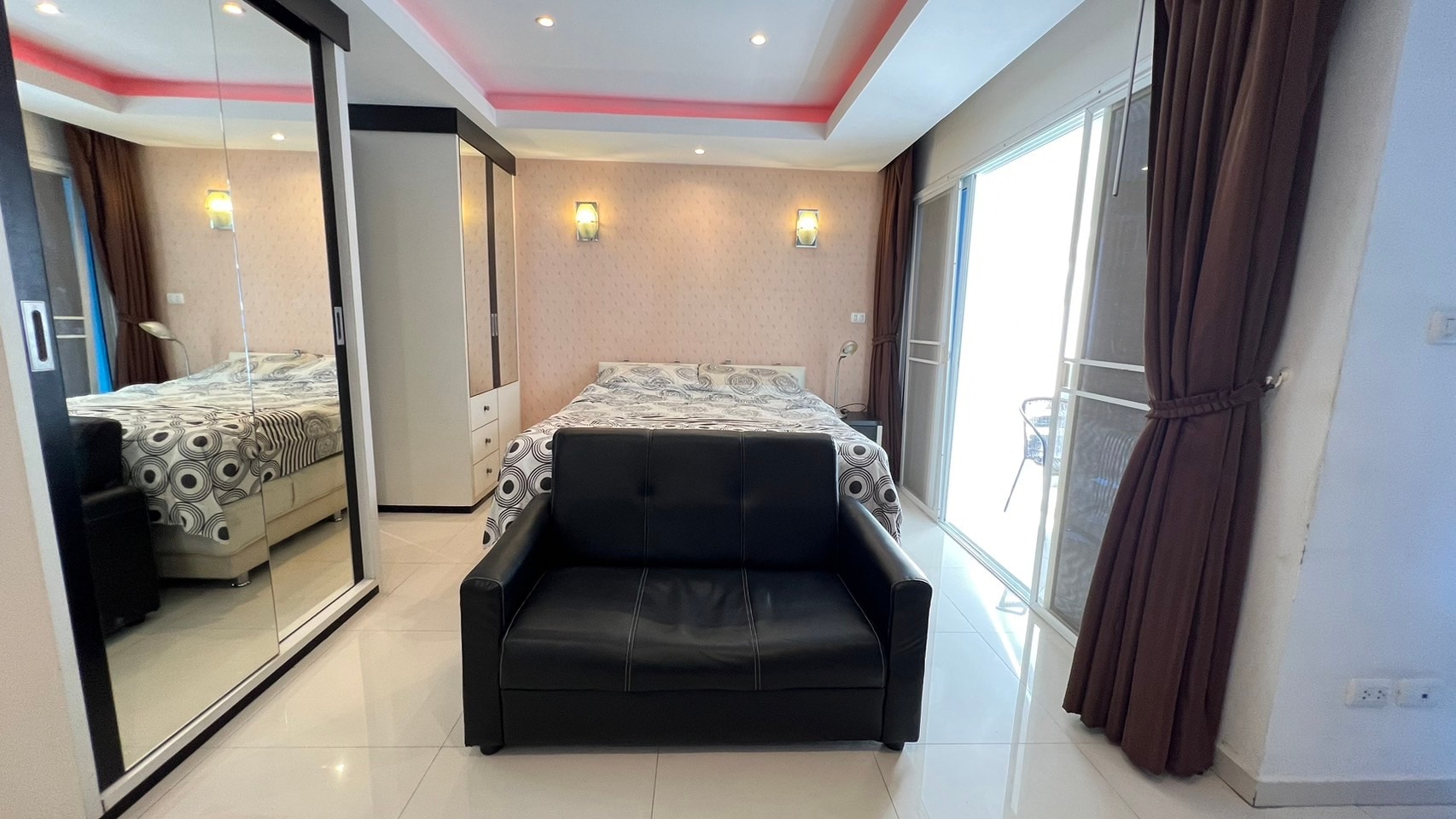Newly renovated 2 Bedrooms 2 Bathrooms in Mapprachan photo 17