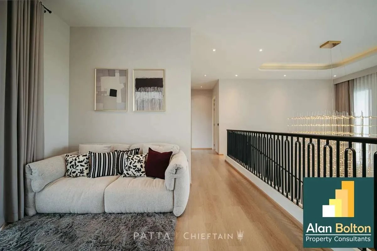 4 Bedrooms House For rent Near International School photo 3