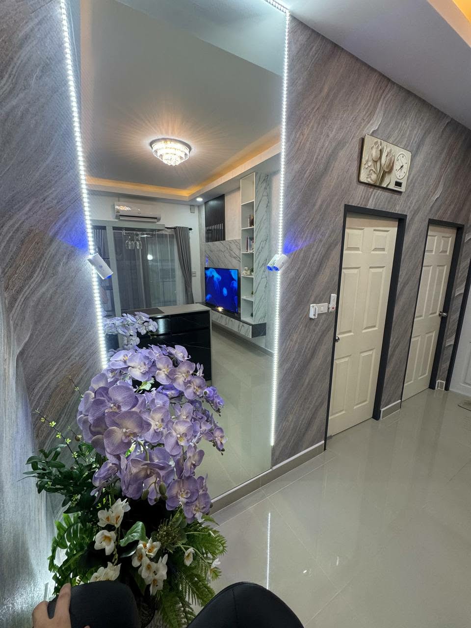Like New 2 Bed 1 Bath Townhouse In North Pattaya photo 29