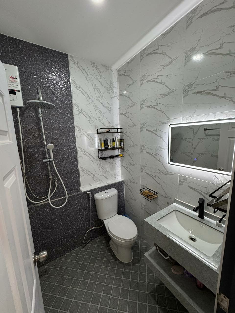 Like New 2 Bed 1 Bath Townhouse In North Pattaya photo 36