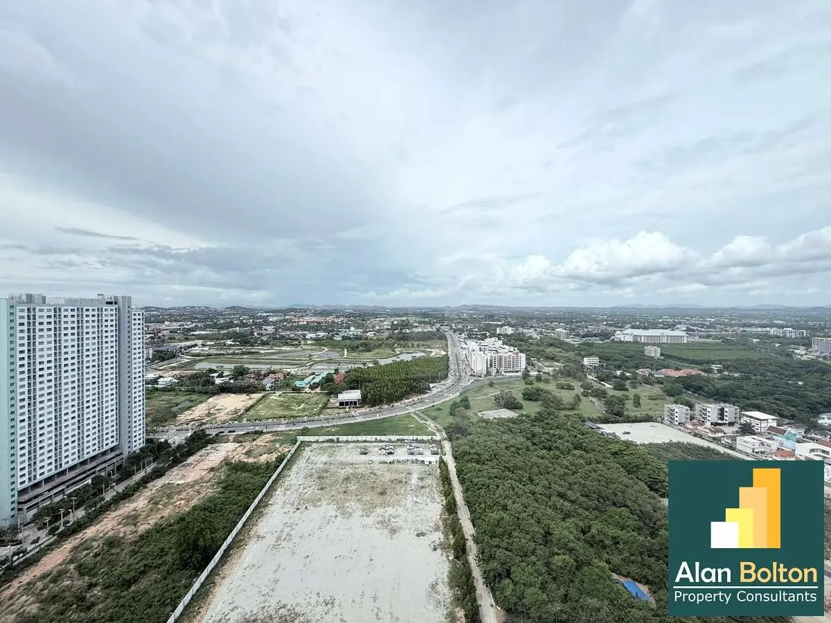 Large balcony with a sea view for rent in Jomtien photo 12