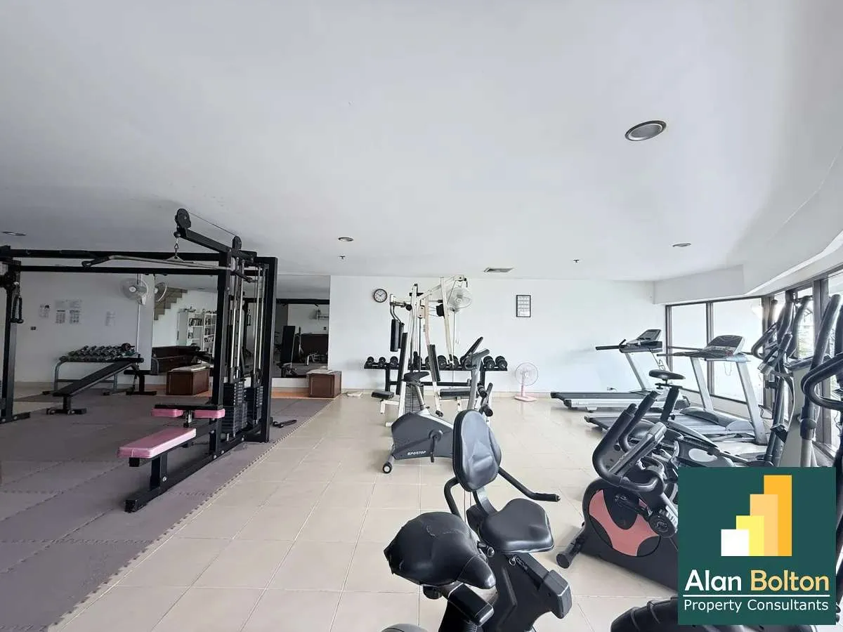 Large balcony with a sea view for rent in Jomtien photo 17