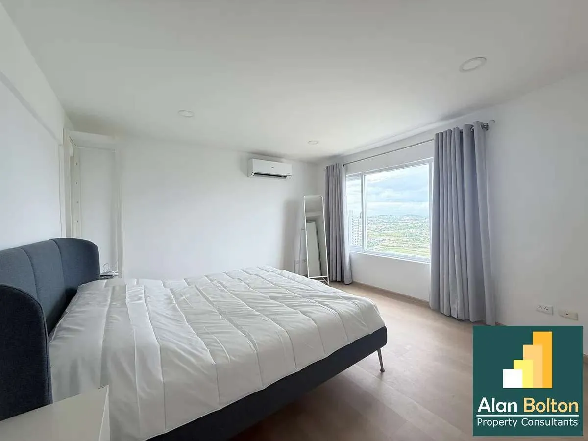 Large balcony with a sea view for rent in Jomtien photo 10