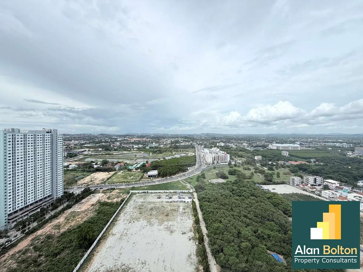 Large balcony with a sea view for rent in Jomtien photo 12