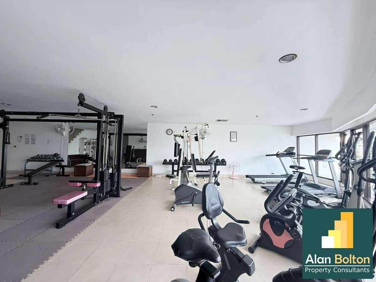 Large balcony with a sea view for rent in Jomtien photo 17