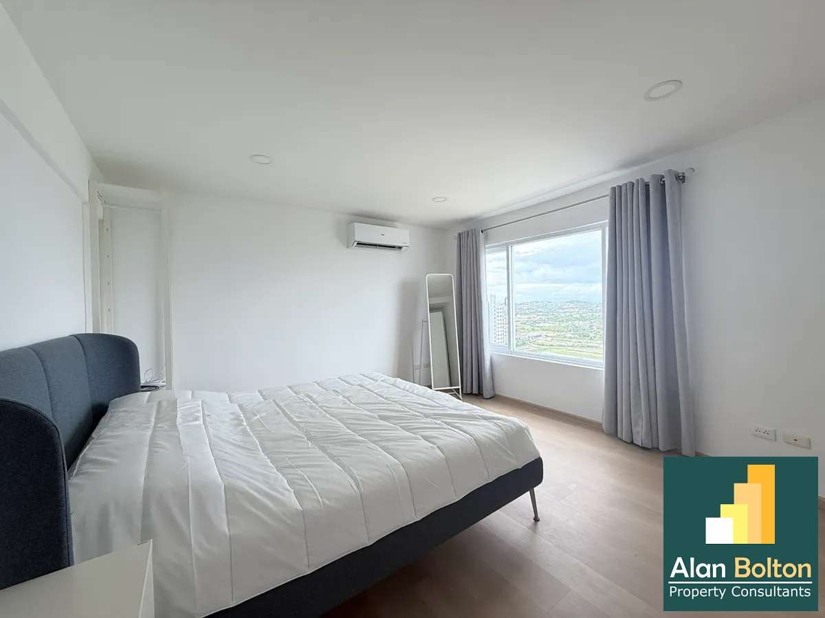 Large balcony with a sea view for rent in Jomtien photo 10