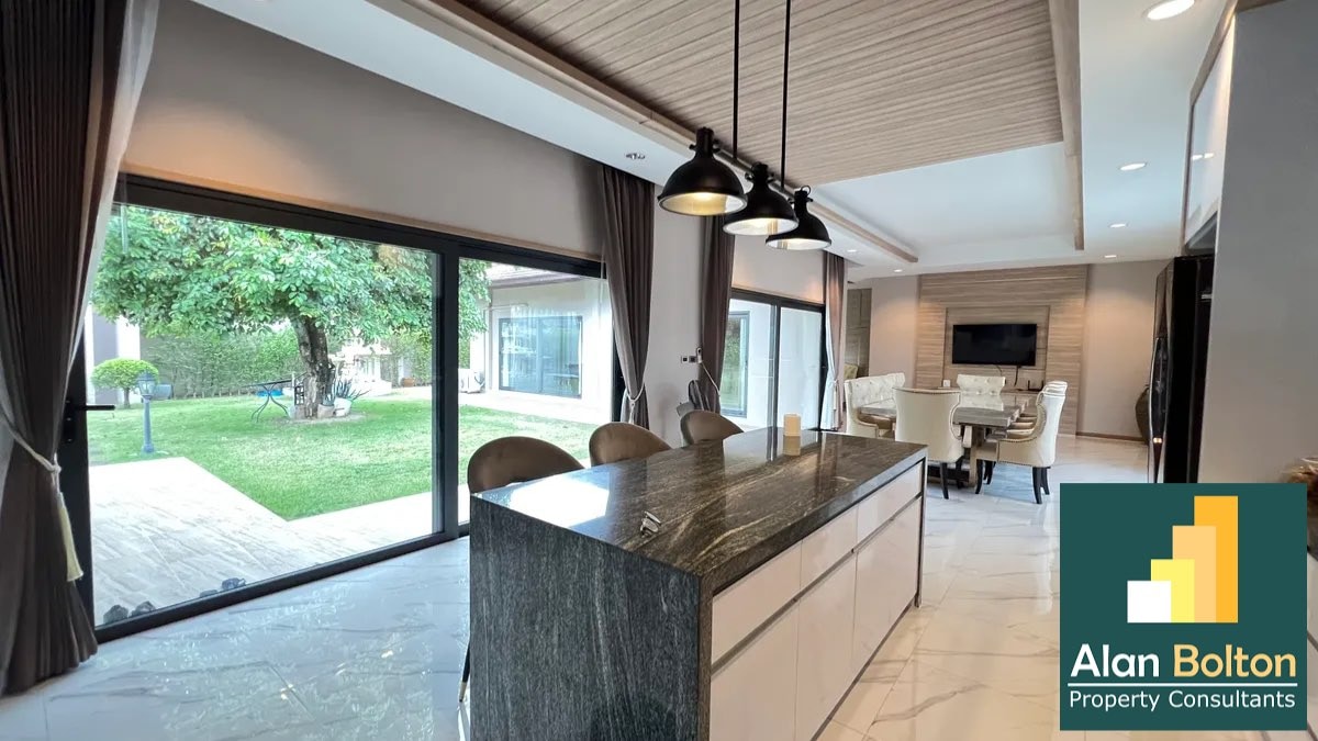Beautiful Pool Villa For Rent In Huay-yai photo 9