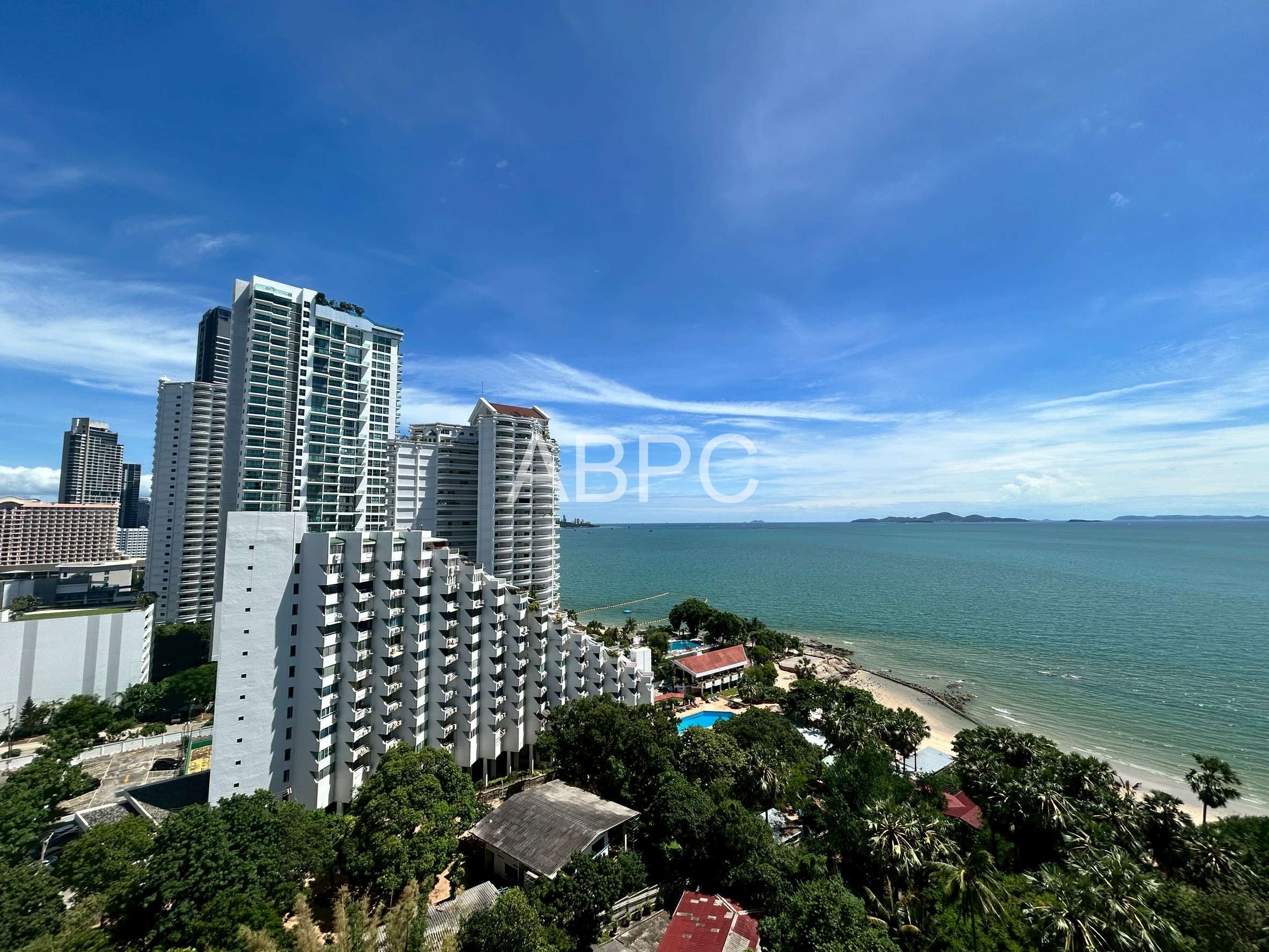 Studio Bed 1 Bath in Wong Amat ABPC1195 photo 8