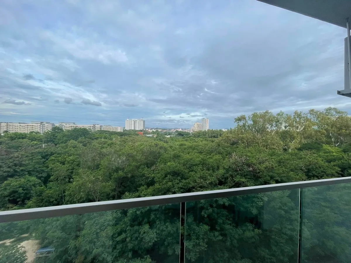 Studio Condo For Rent photo 12