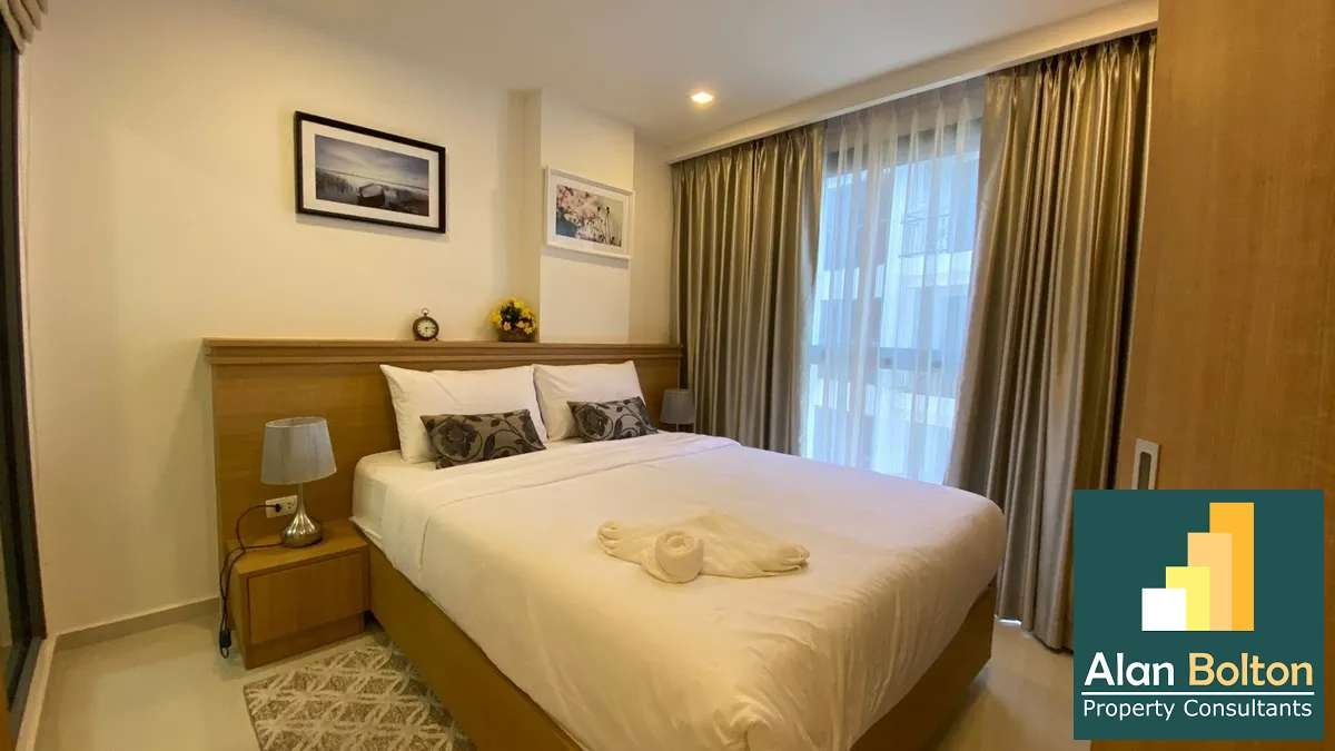 Pool view in pratumnak for rent photo 11