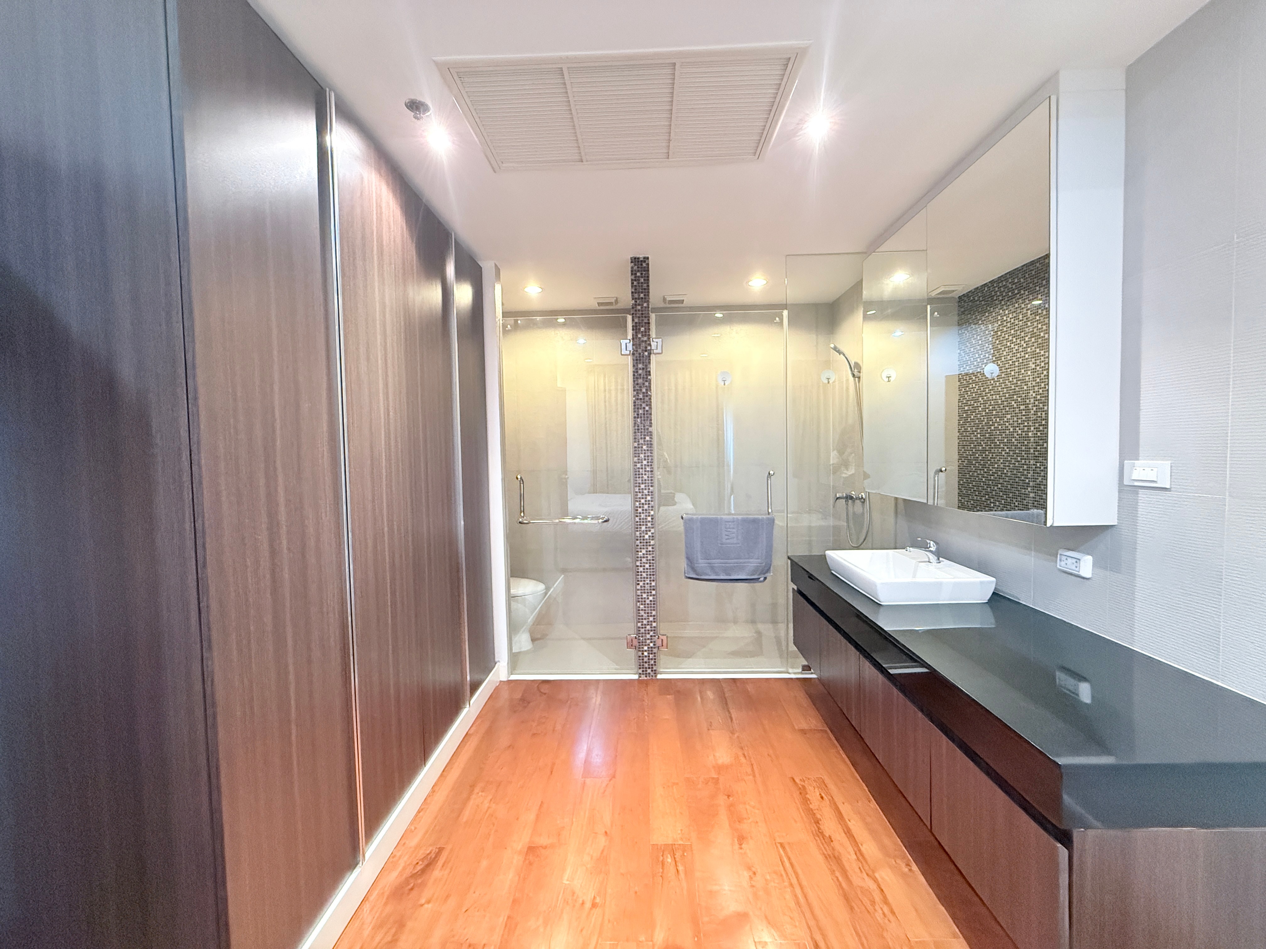 Pool view in pratumnak for rent photo 25