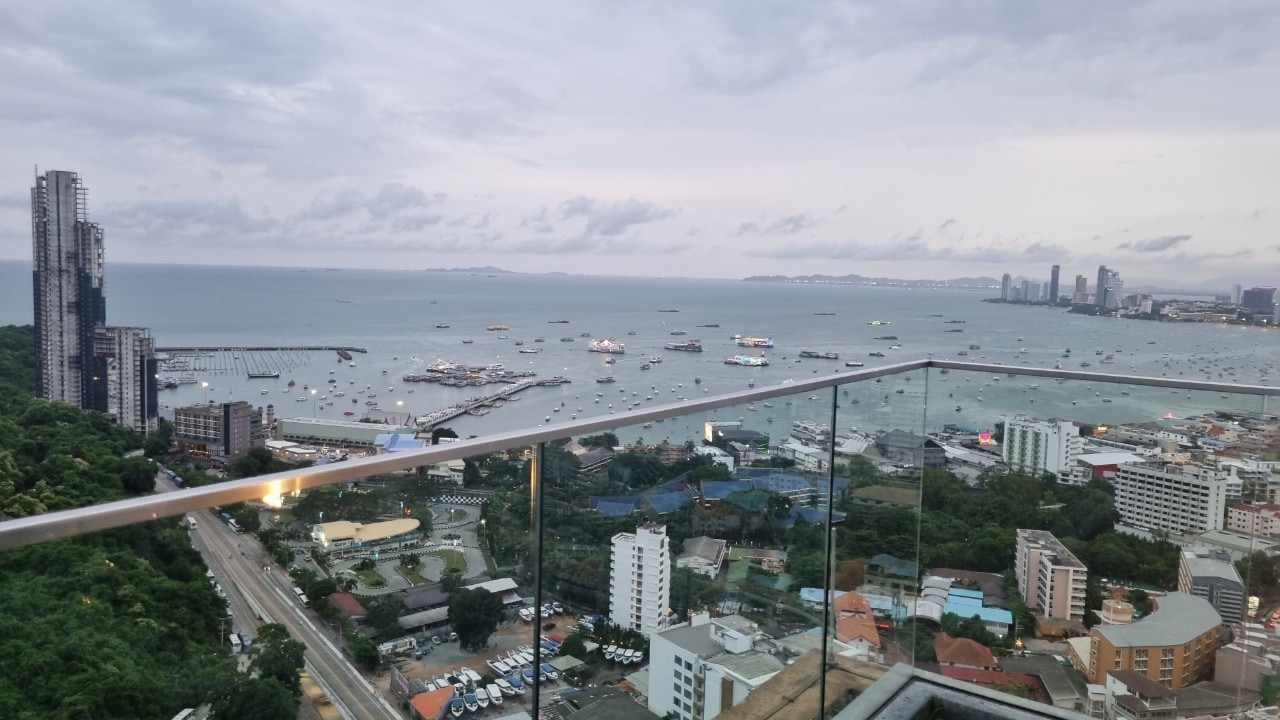 Fire Sale Two Bedroom Condo For Sale In South Pattaya photo 17