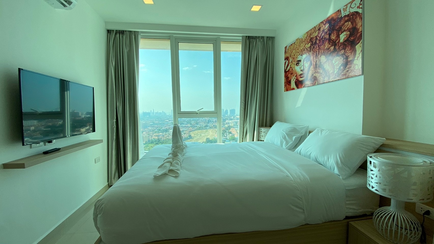 Studio sea view in Wongamat for rent photo 55