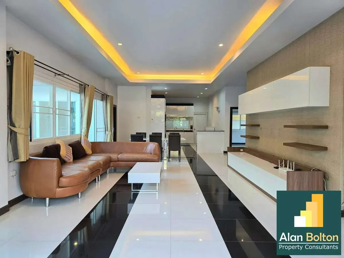 Luxury modern house for rent photo 12